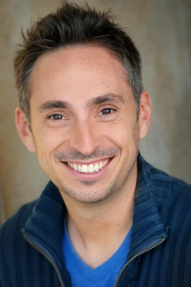 Adam Mondschein fotoğrafı