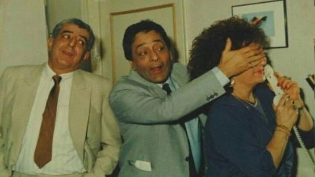 خلفية لـ Kuruntu Ailesi