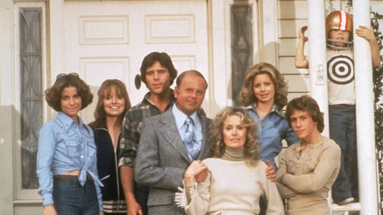 خلفية لـ Eight Is Enough