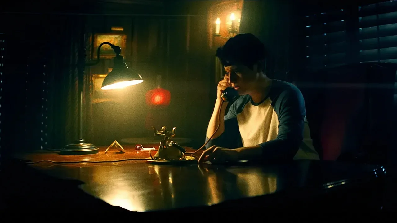 Фоновое изображение для The Call