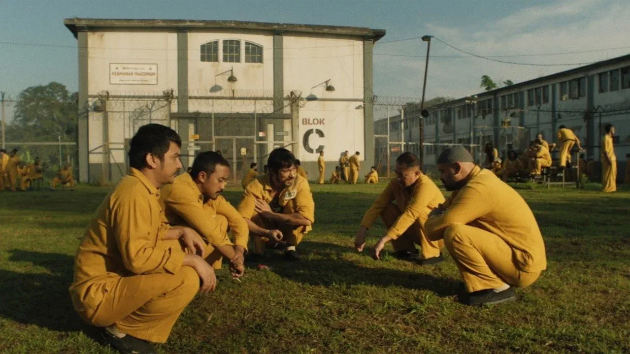 خلفية لـ Ghost in the Cell