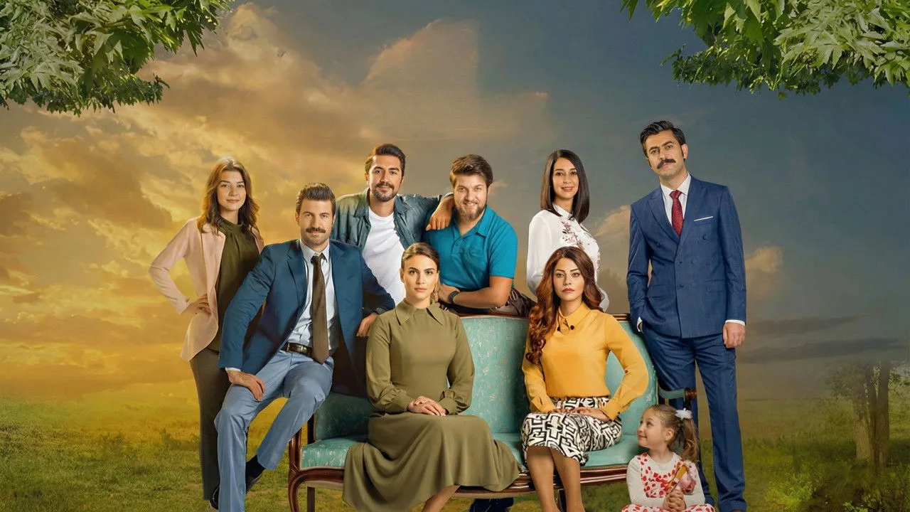Фоновое изображение для Çınarın Gölgesinde